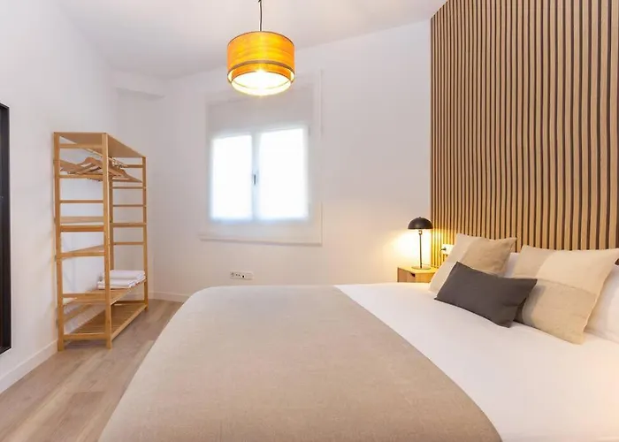 Duplex With Terrace Near Bcn