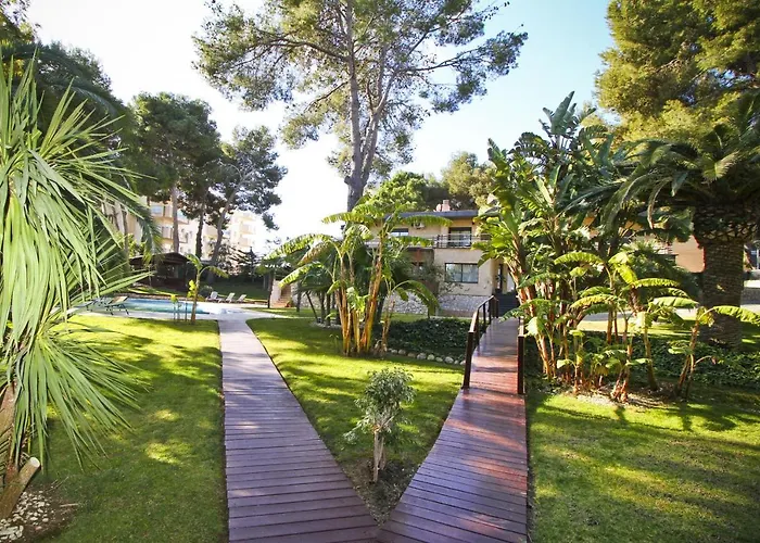 New Play Lake Villa