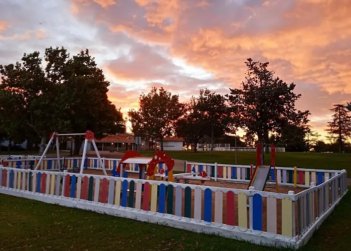 Bungalows Zaragoza Camping