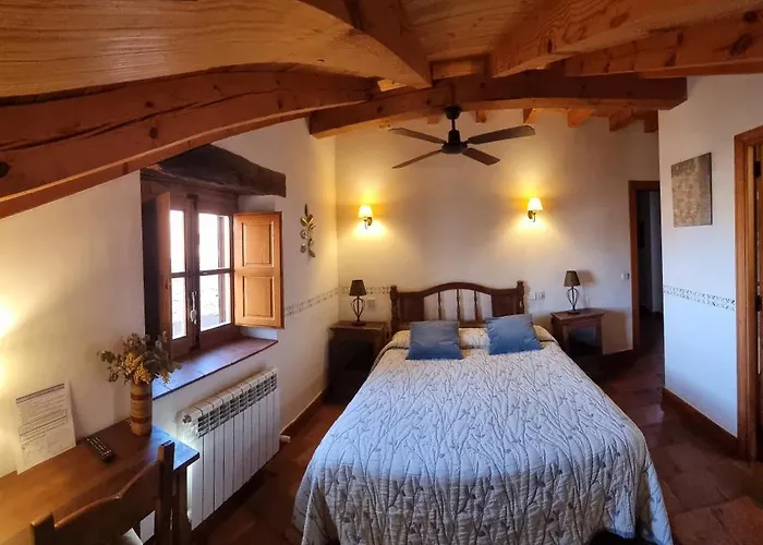 Hotel Rural El Adarve
