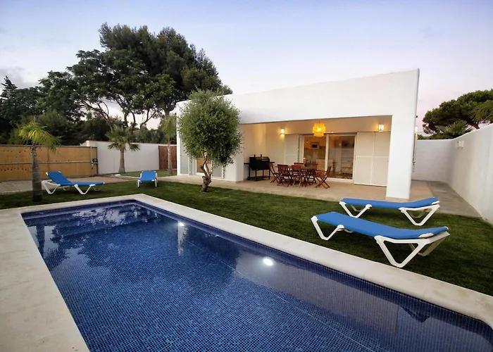 Casas Palma Zahora casa con piscina privada junto a la playa