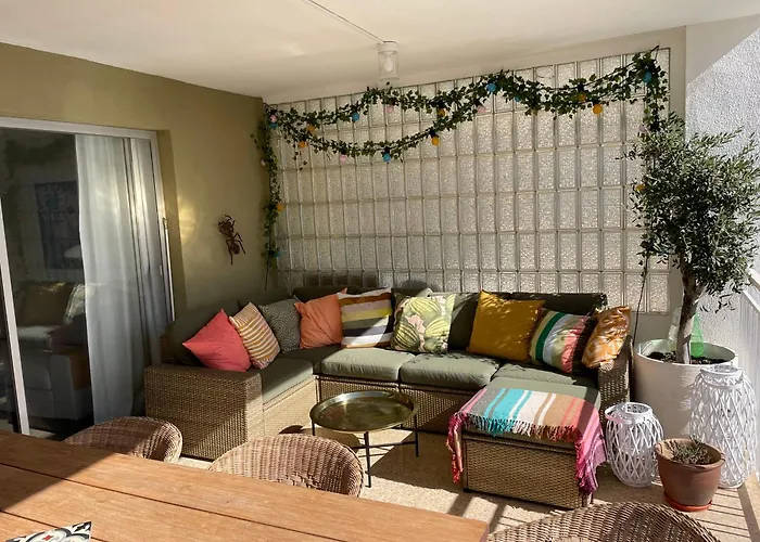 Epis - Large Luxury Apartment With Sea View