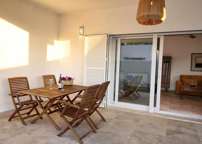 Casas Palma Zahora casa con piscina privada junto a la playa