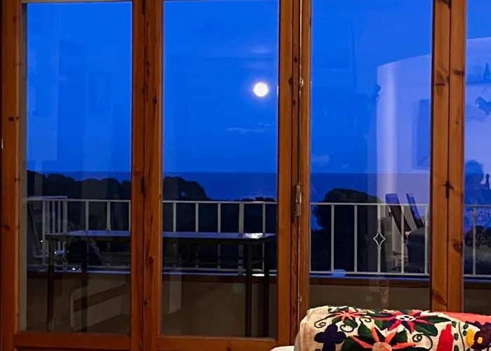 Calella de Palafrugell bellísimo apartamento con vistas al mar