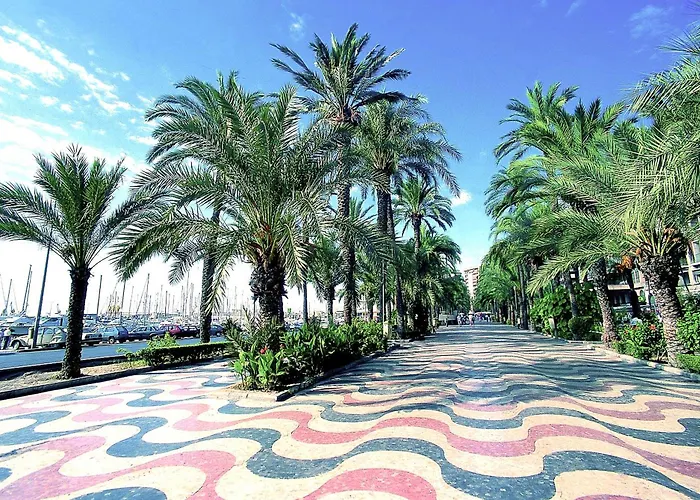 villa costa blanca, privada para 12 personas y cerca playa Muchavista