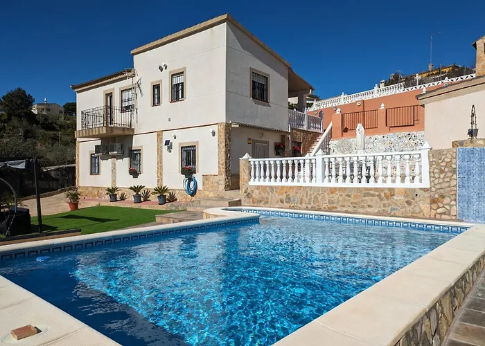 Buen Estar, piscina, barbacoa, jacuzzi en Valencia
