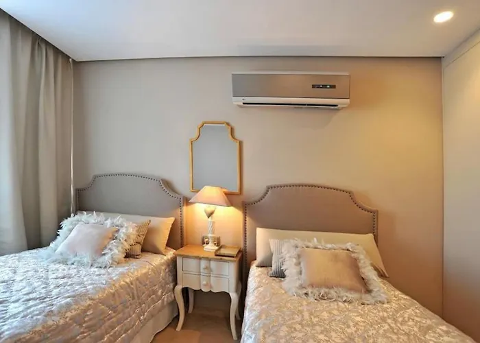 Elegante apartamento zona arenal
