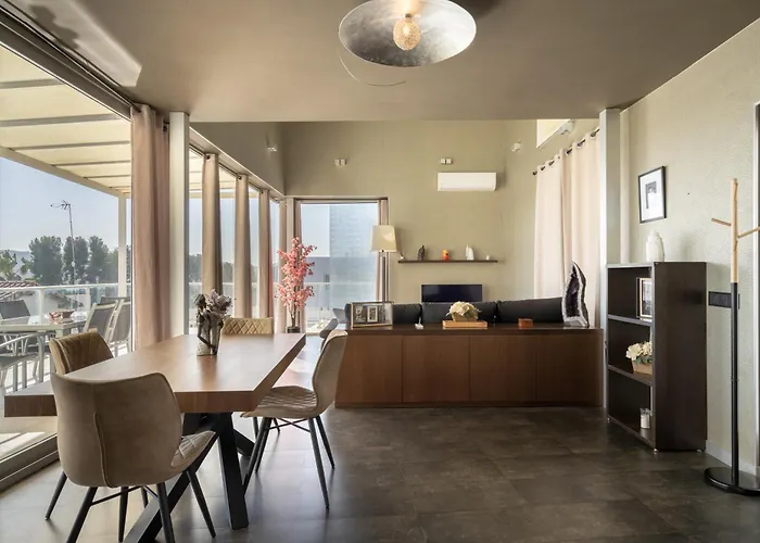 Descubre Villa Oasis - Confort, diseño y naturaleza a un paso de Valencia
