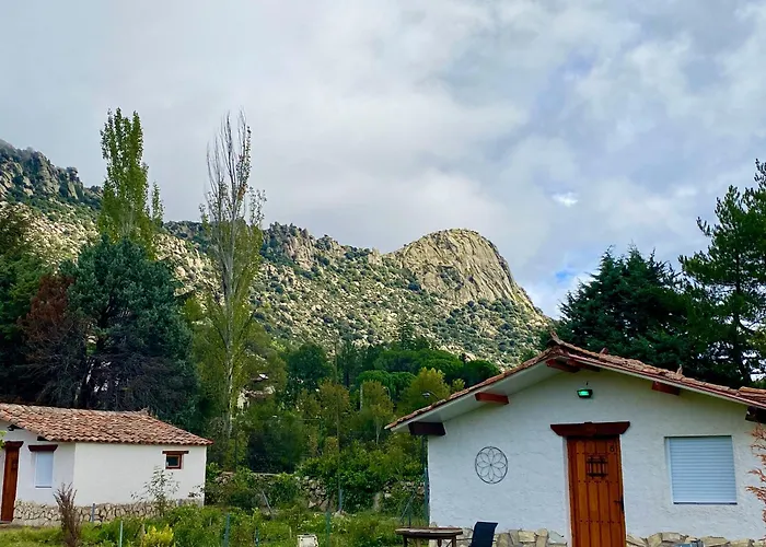 Magnífico Castillo privado, elevado en la roca