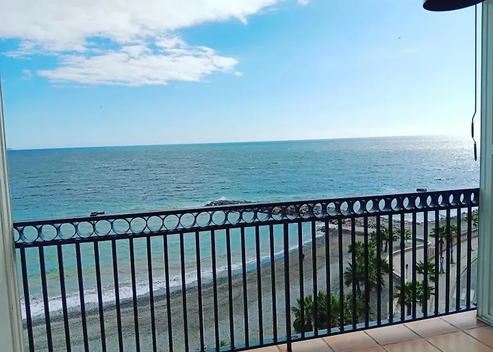 BALCON PLAYA Y PISCINA Velimar PONDOS