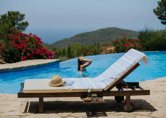 Villa & Guesthouse Paissa D'En Bernat