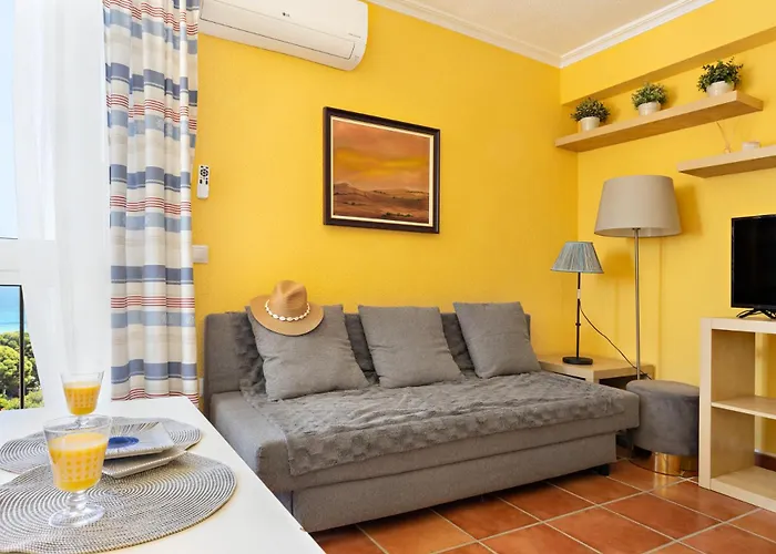 Cosy, seaview apartment, close to beach&bars -Edificio RHIN