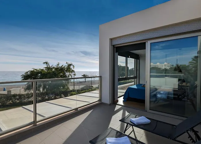 Paradise Beachfront Luxury Villa