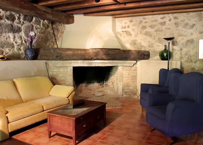 Albergue Turistico Via De La Plata