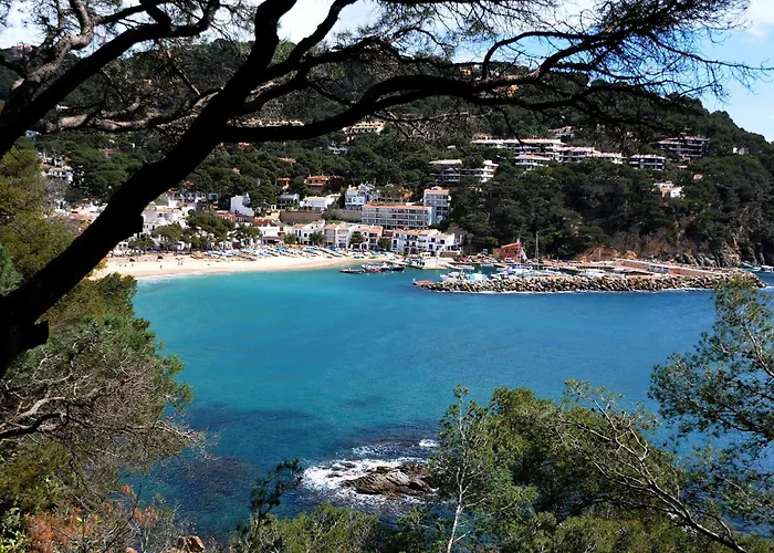 Villa Monturiol