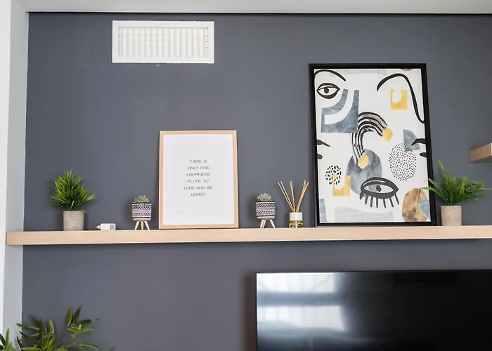 Apartamento Manola con terraza junto al Corte Inglés