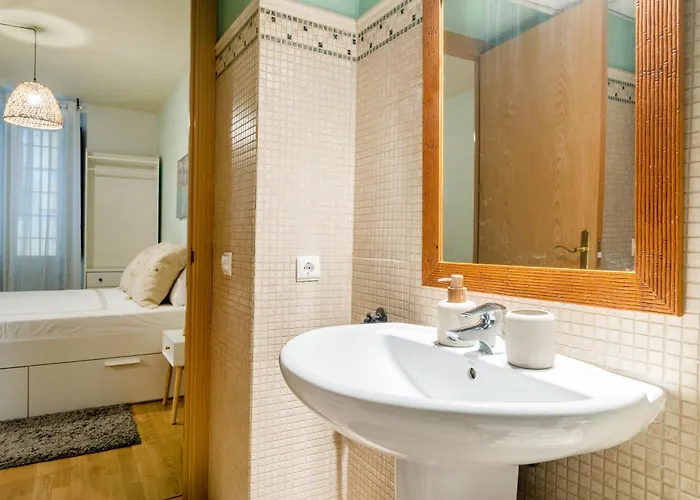 Elena Apartments - Girona