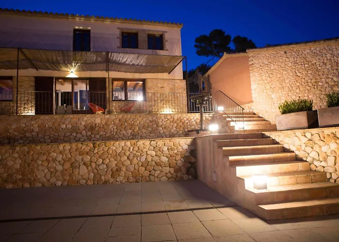 Casa rural Masia Les Apieres