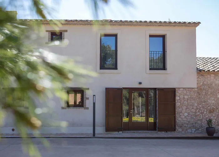 Casa rural Masia Les Apieres