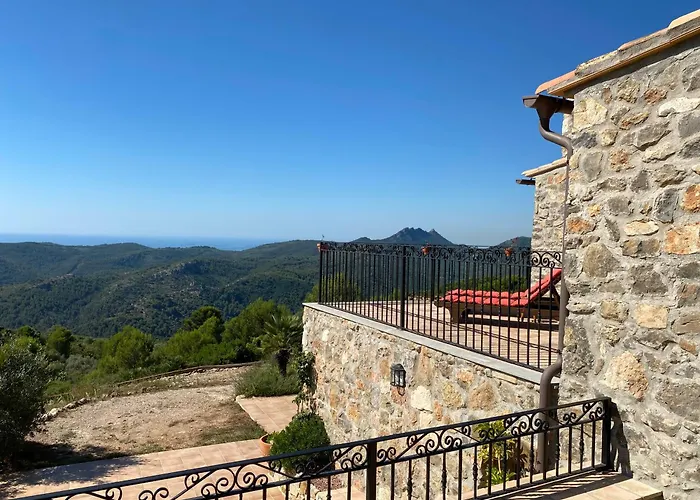 La Cueva de Miravet - Luxury Mountaintop Villa with Sea Views - Villa de lujo con vistas al mar