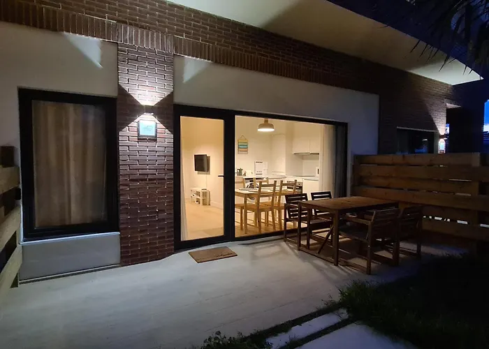 Apartamentos Costa Merón