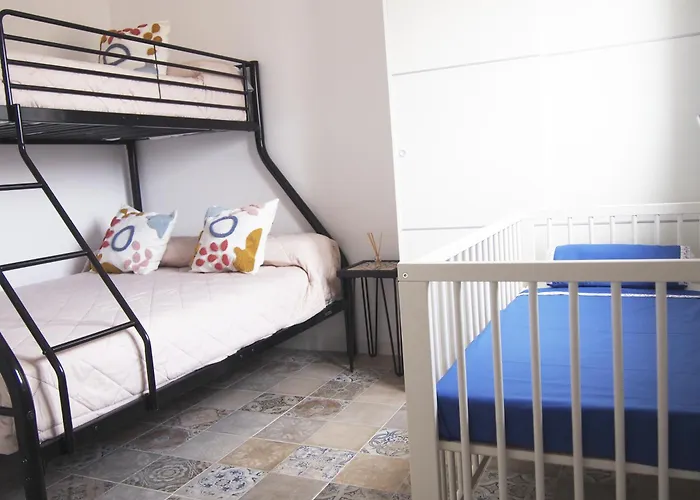 Casa en l'Ampolla, patio y bbq, cerca de la playa, Pet Friendly