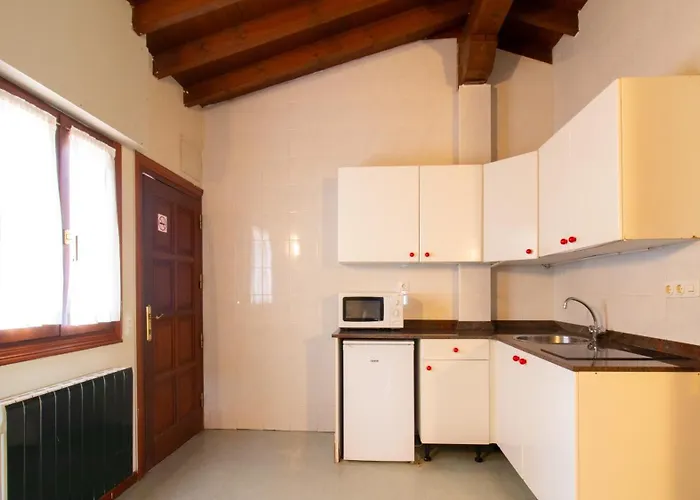 Santillana Bungalow & Glamping Resort