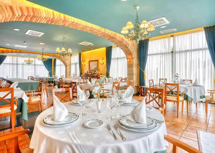 Hotel Villa De Almazan