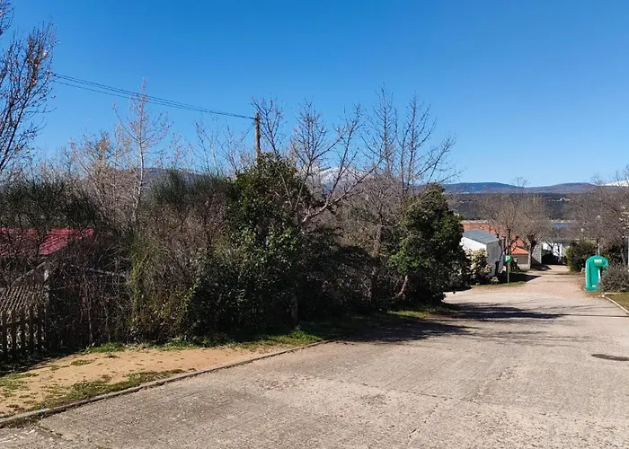 Camping De Cervera De Buitrago