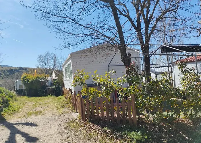 Camping De Cervera De Buitrago