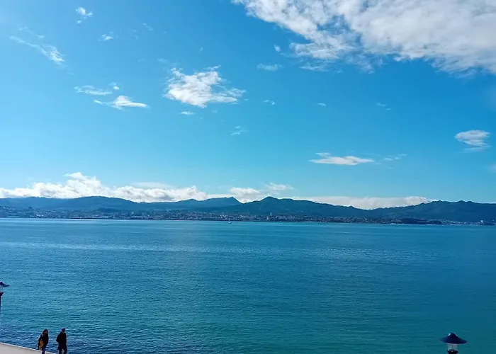 Pura Playa - Cangas do Morrazo - Navidad de Vigo - Primera línea de playa