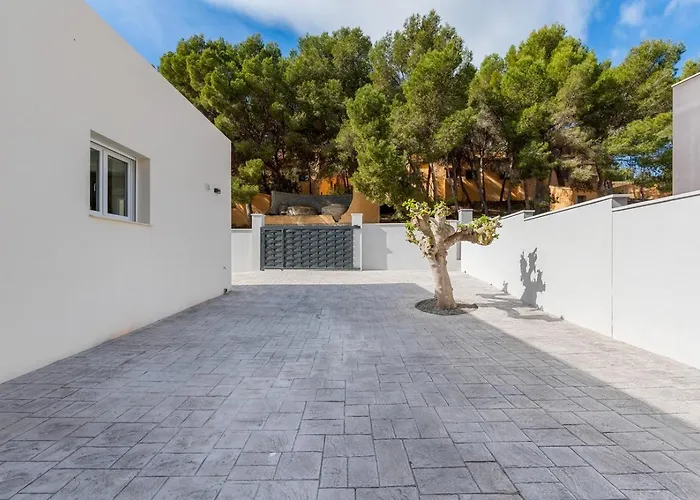 Villa Aiko - Plusholidays