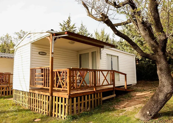 Camping Castillo De Loarre
