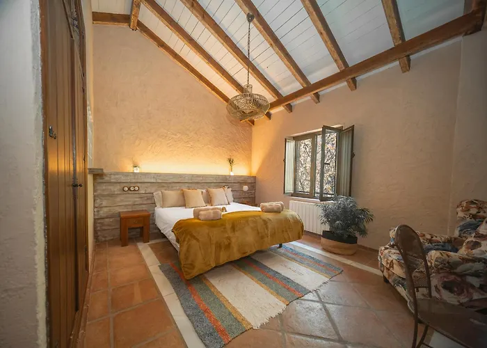 Eco Hotel Cueva del Gato