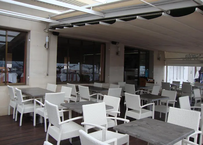 Hostal Santa Clara