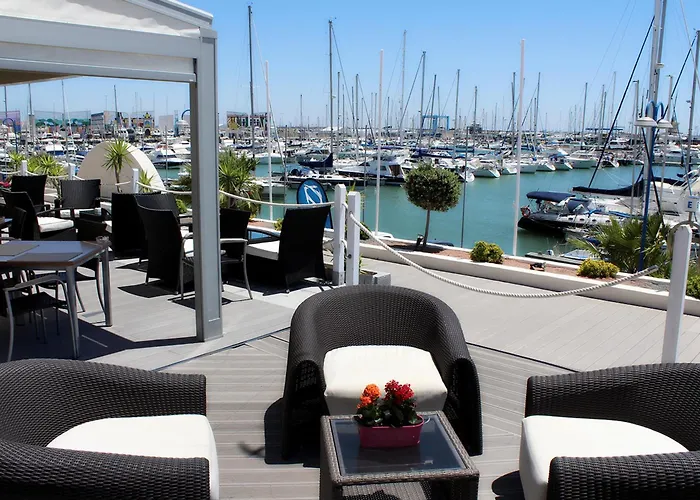 Suites Puerto Sherry