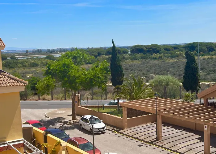 GATU Sal Marina casa junto playa, mayores de 25 años y familias