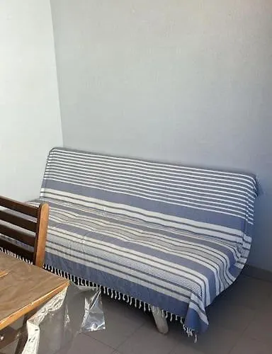 Acogedor apartamento en la playa con WIFI y AACC