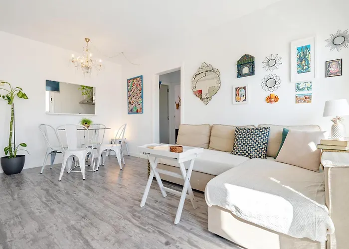 Hauzify I Apartament Zulú Cubelles