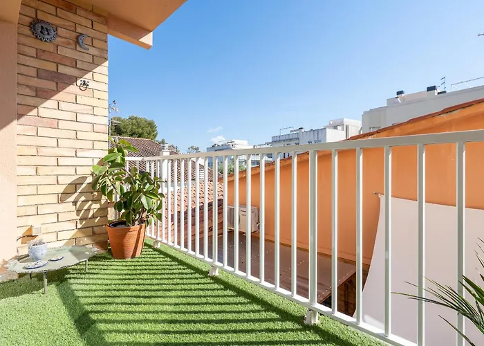 Hauzify I Apartament Zulú Cubelles
