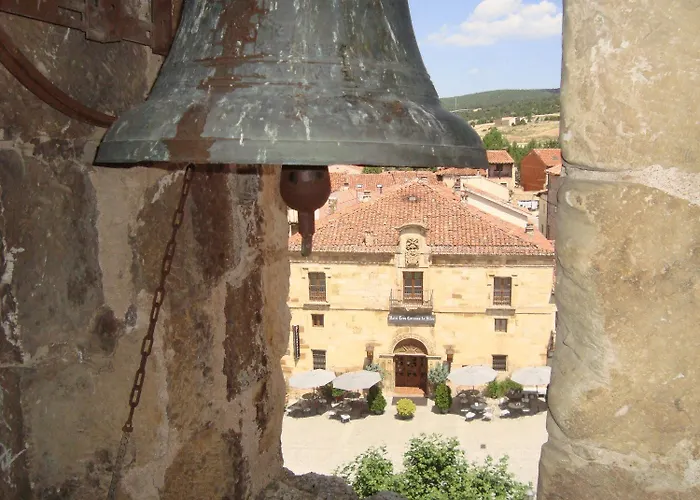 Hotel Tres Coronas de Silos