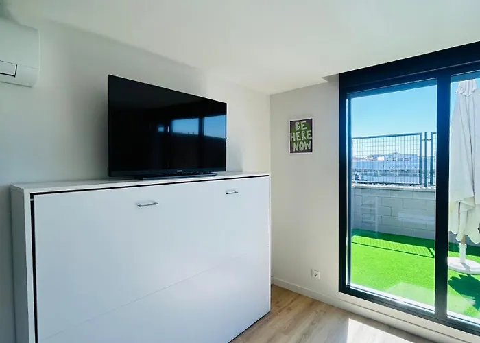 Loft 29 con piscina, terraza, jardín y Netflix
