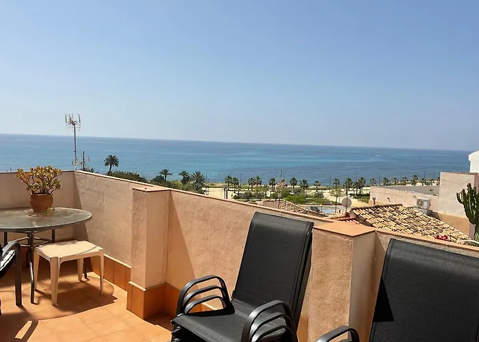 LLum24, Casa de pueblo cerca del mar con gran terr