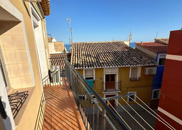 LLum24, Casa de pueblo cerca del mar con gran terr