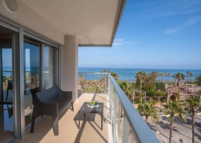 Holiday Deluxe Apartment Miramar Magic World