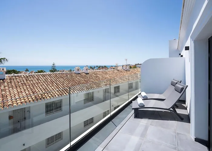 The Orange House Boutique Hotel And Upstairs Rooftop Bar Center Of La Cala De Mijas 100M From The Beach