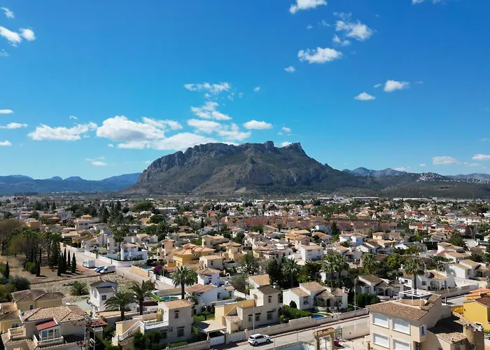 Villa al Mar, Els Poblets, Top Lage und Ausstattung, Pool, WIFI 300Mb, eigener überdachter Parkplatz, Photovoltaik Bonus, nah am Strand 500m