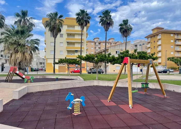 Playa De Miramar - 3 Min Walk To The Beach, Family-Friendly, Near Gandia