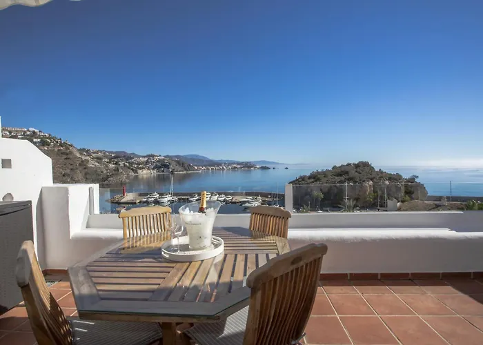 Precioso adosado con jacuzzi en Marina del Este