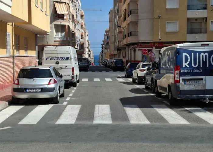 La Casa De Mi Madre - 2 Bed Flat In The Heart Of Torrevieja